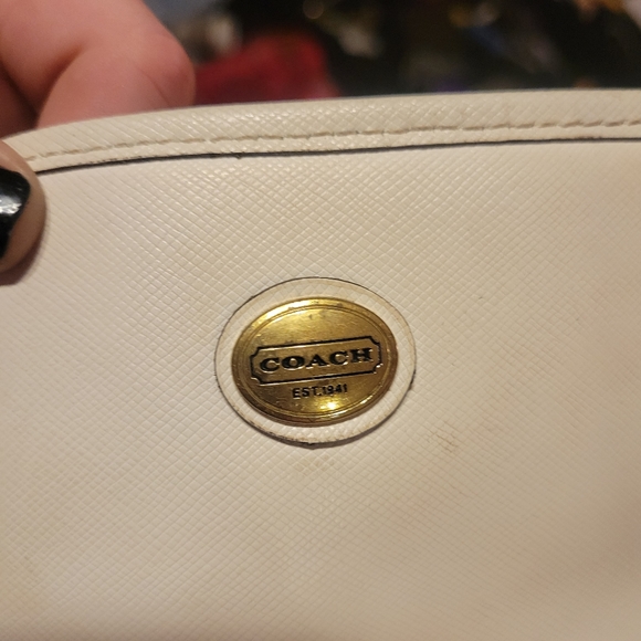 White Coach Tote - Picture 3 of 3